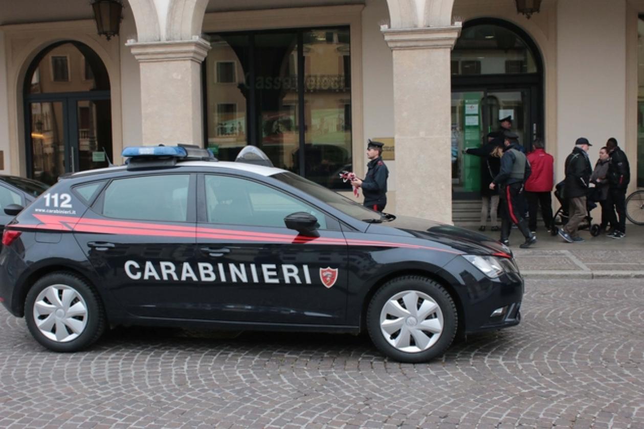 Cassa di Risparmio Allarme Bomba Carabinieri 9