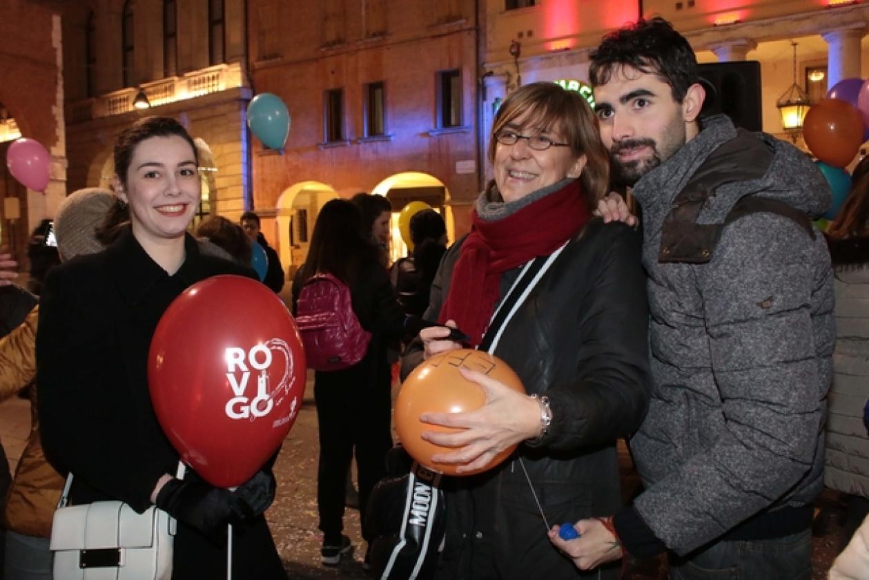 Flash Mob Violenza sulle Donne Piazza 19