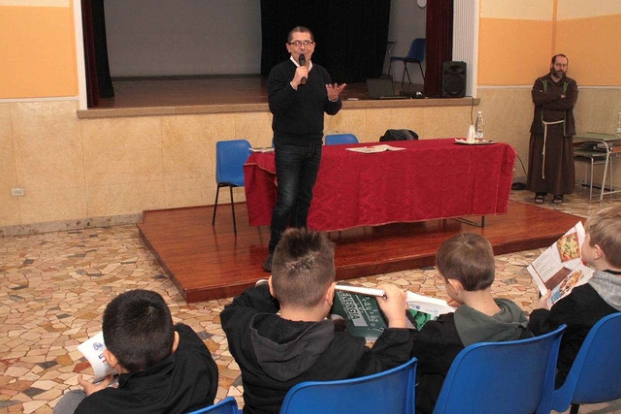 Scuola Elementare Sichirollo Energia 18