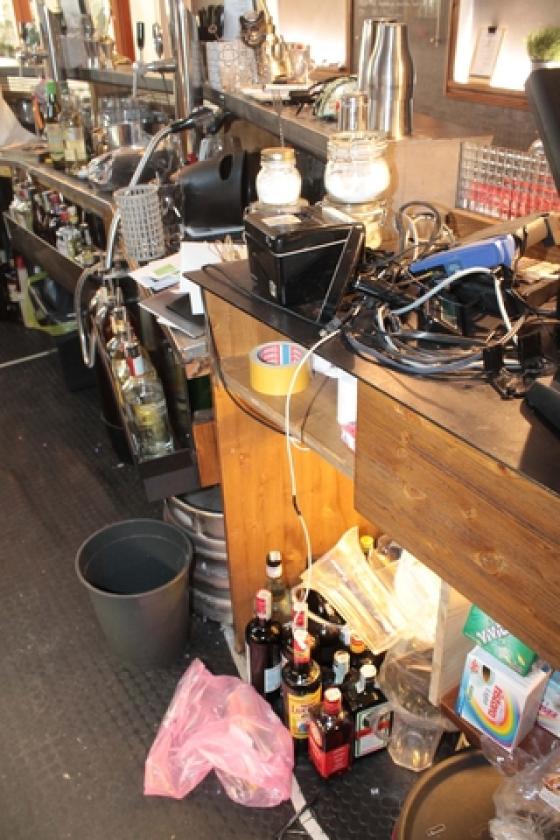 Osteria  Trani furto 6