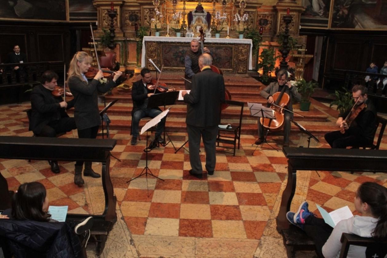Solisti Veneti Scuole Donatoni Miani Rotonda 18
