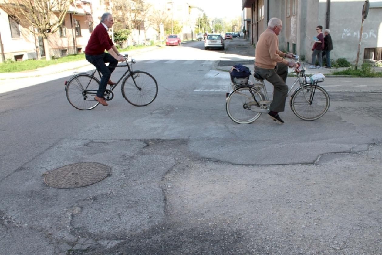 Via  Via Giacomo Puccini 2