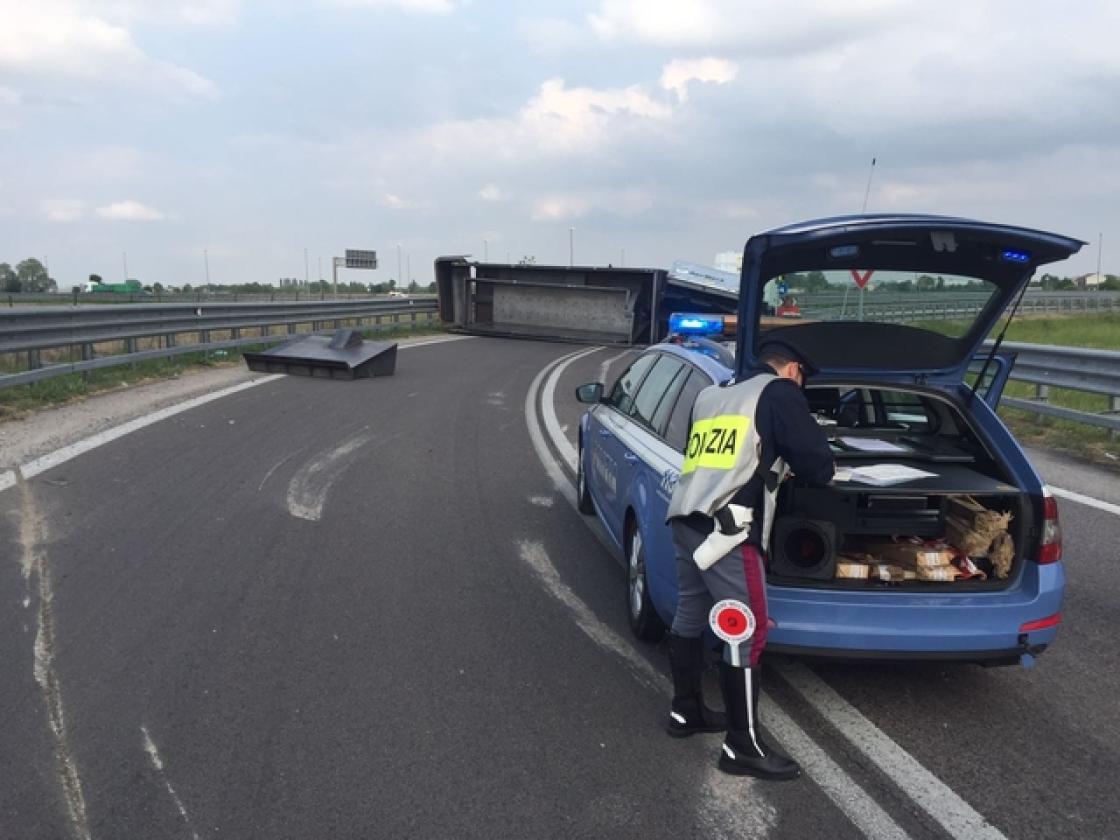 polizia altedo Villamarzana a13 camion perde il ca