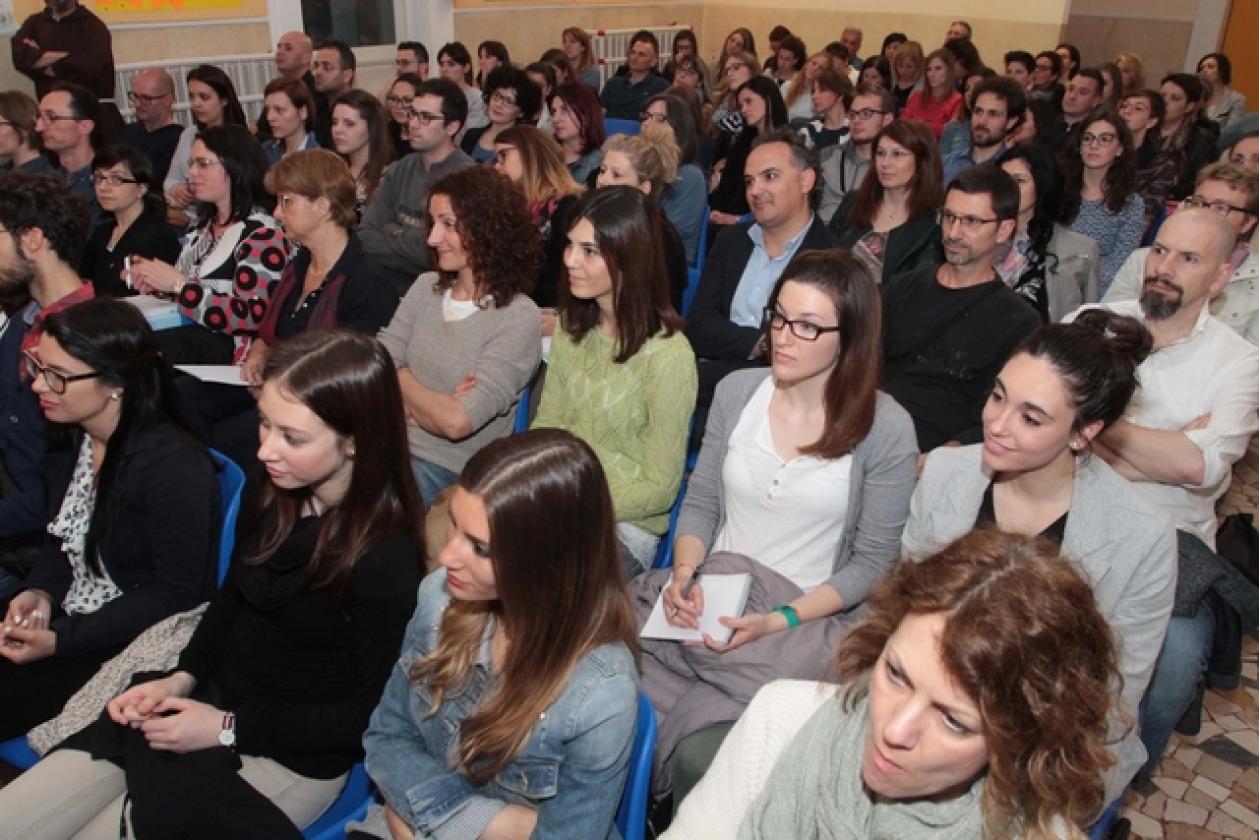 Diamoci la Mano Daniela LucangelScuola Sichirollo 