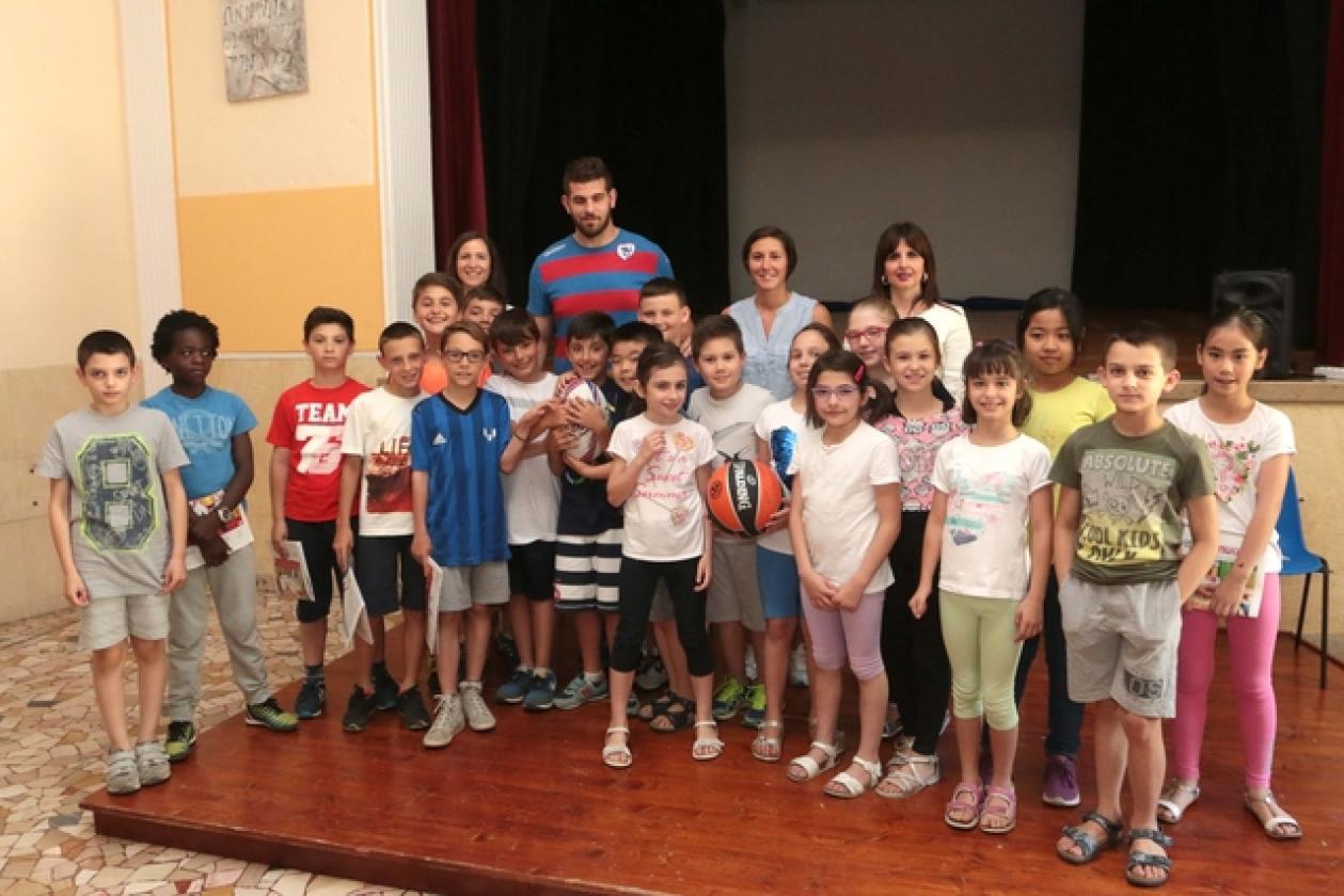 Muoviti Muoviti Scuola Sichirollo La Voce 24