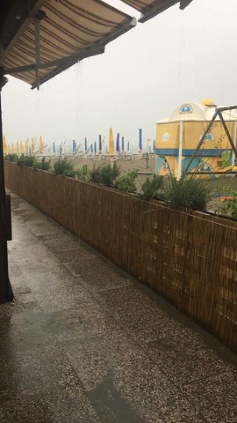 Pioggia spiaggia Barricata