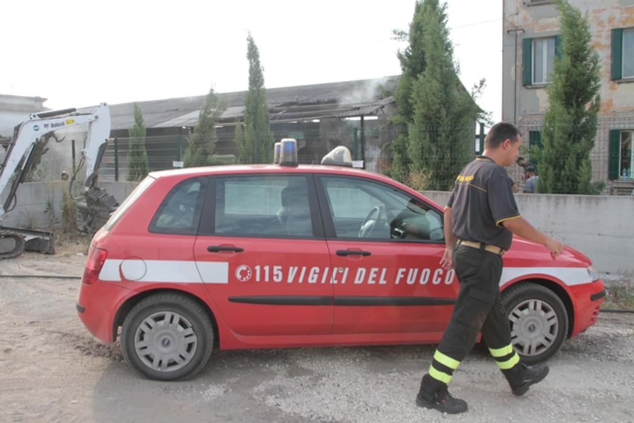 Villadose incendio allevamento Visoni 11
