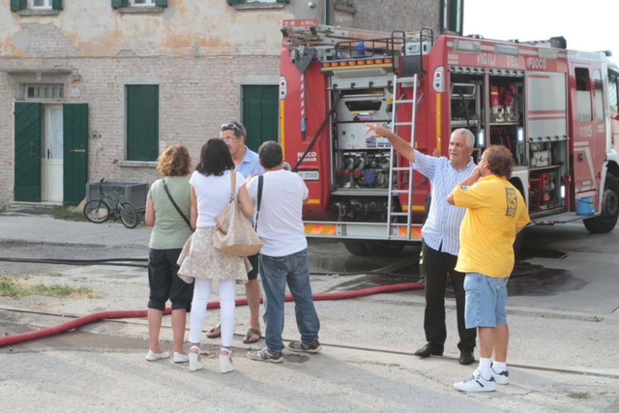 Villadose incendio allevamento Visoni 2
