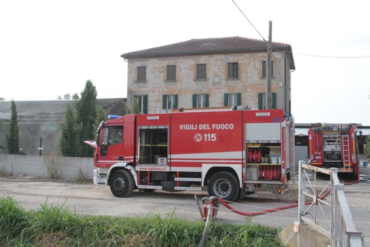 Villadose incendio allevamento Visoni 5