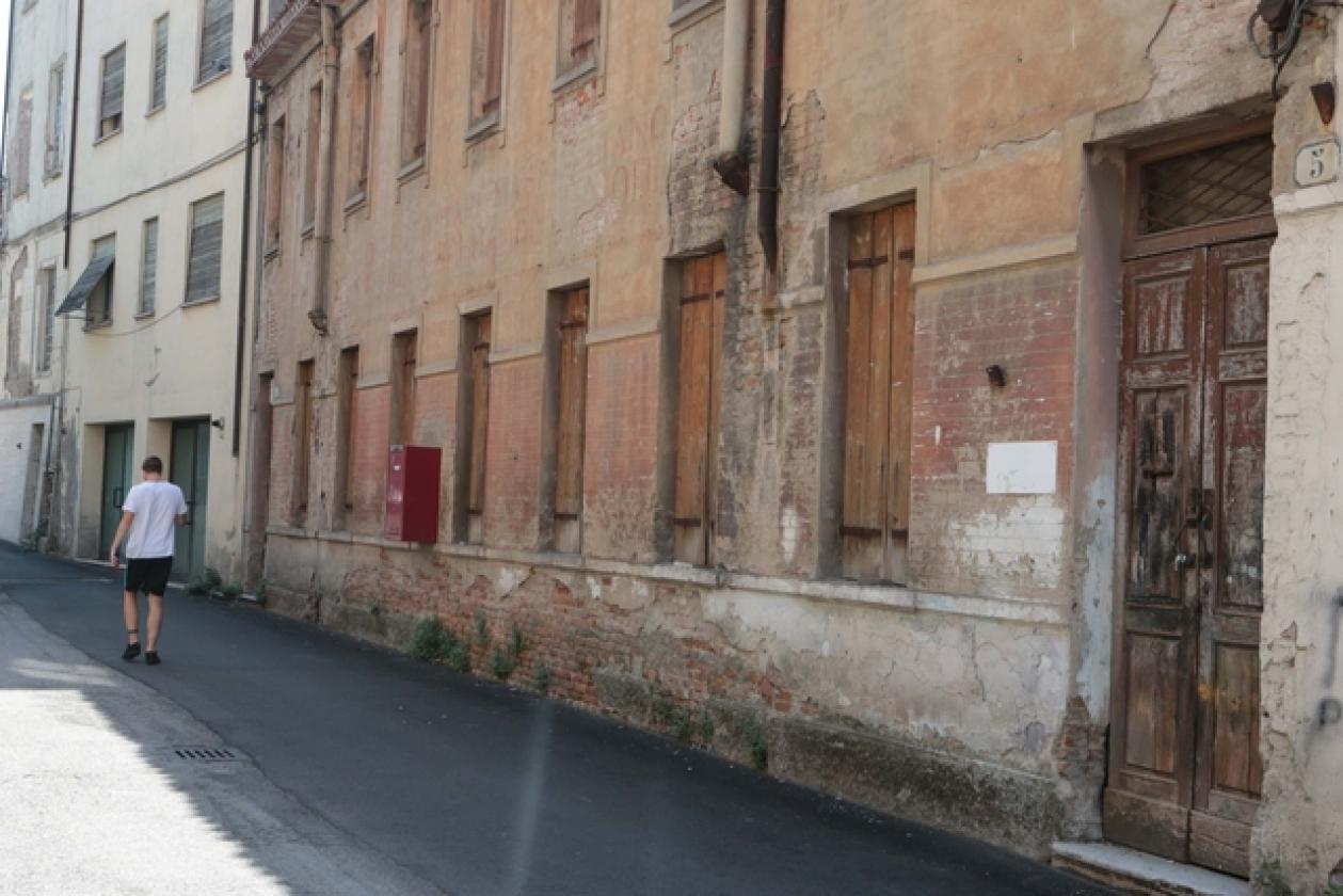 Piazza Roma 4