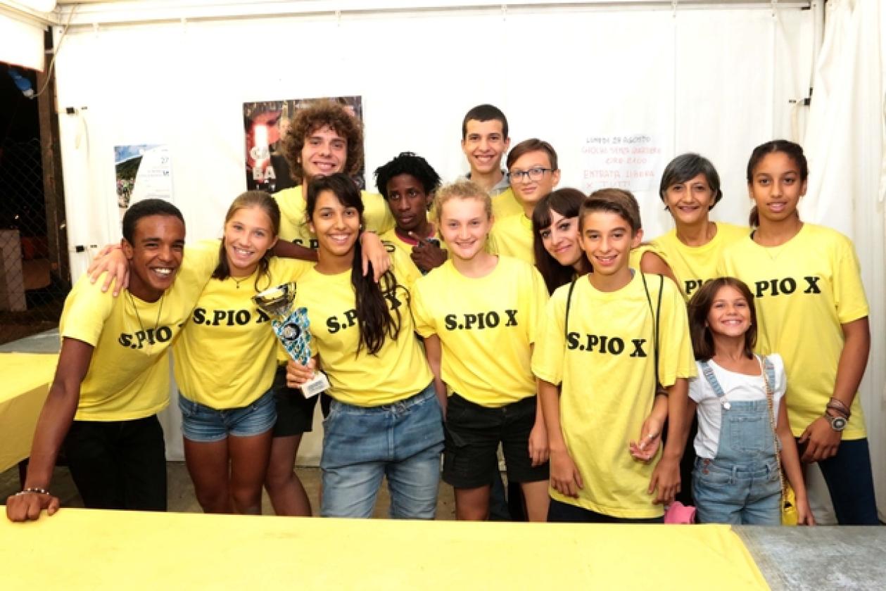 Tassina Sagra Giochi 1 class San Pio X