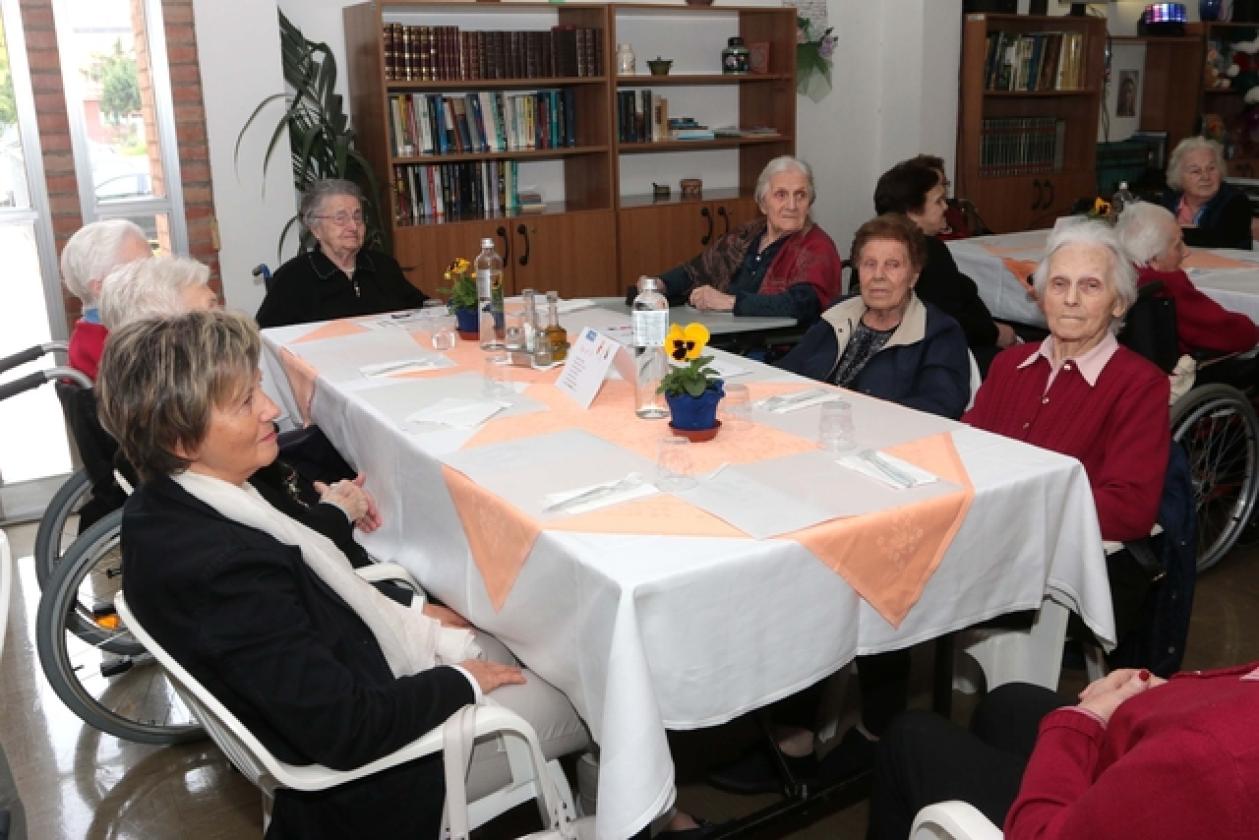 Iras festa dei nonni (5)