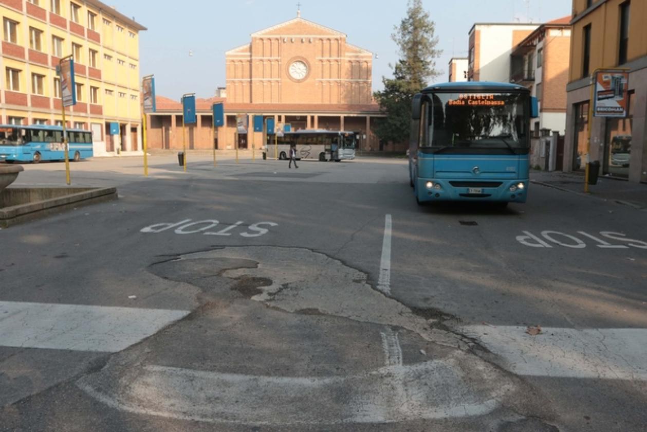 Piazza Cervi Stazione delle Corriere 2