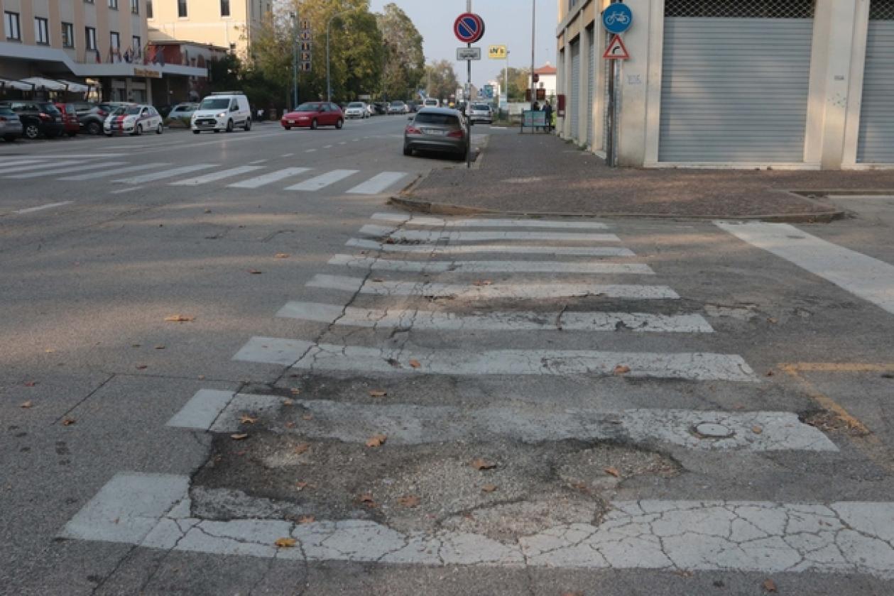 Piazza Cervi Stazione delle Corriere 4