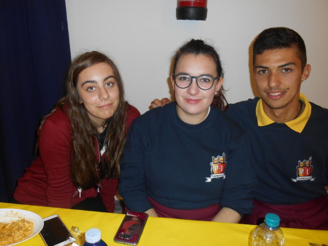 Nonni a tavola teatro indipendenza Castelnovo (6)