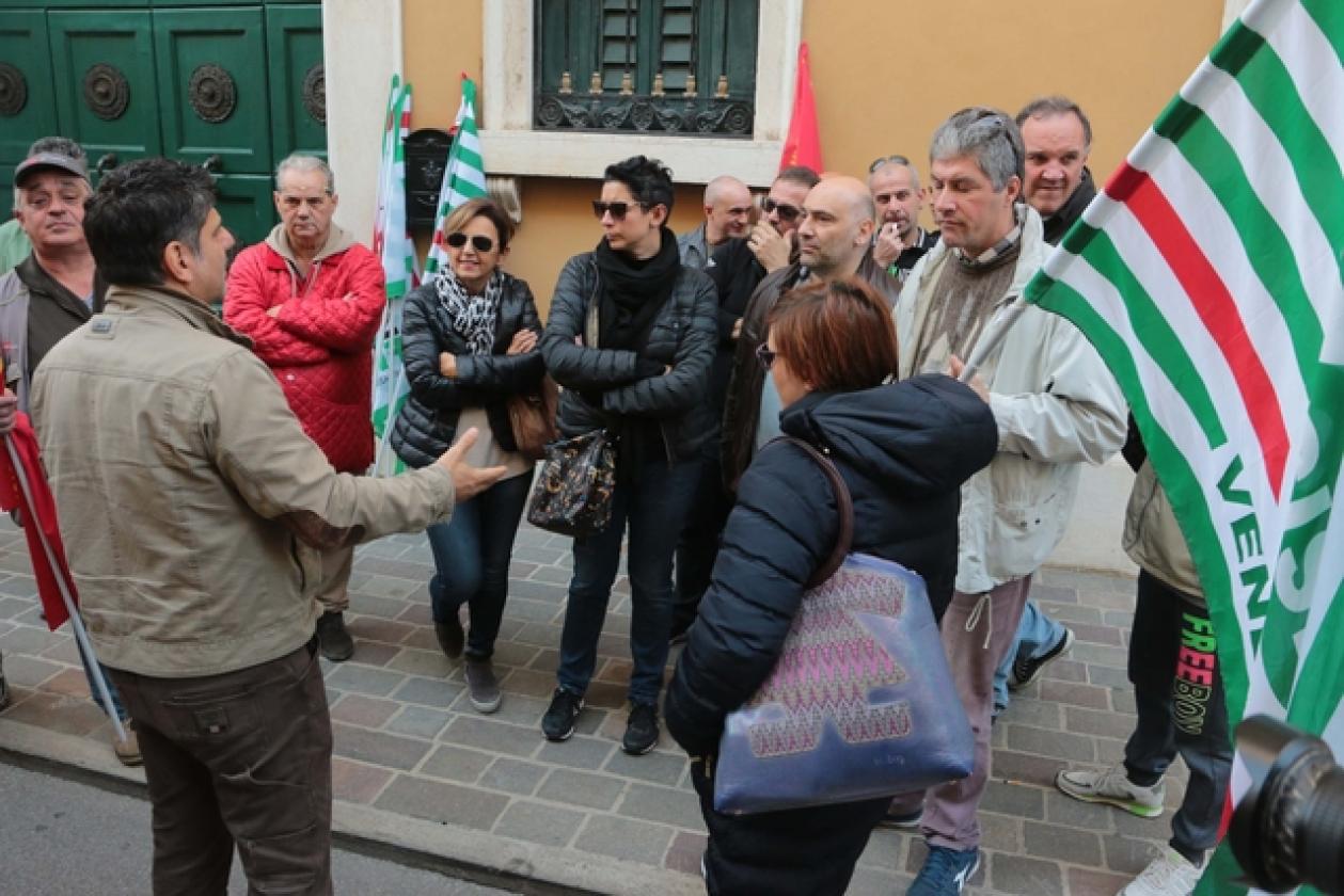 Sicc Protesa Provincia Sindacati 15