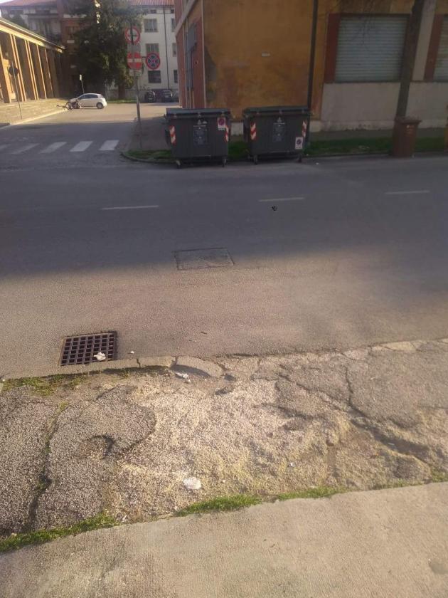 buche marciapiede via benvenuto tisi da garofolo (5)