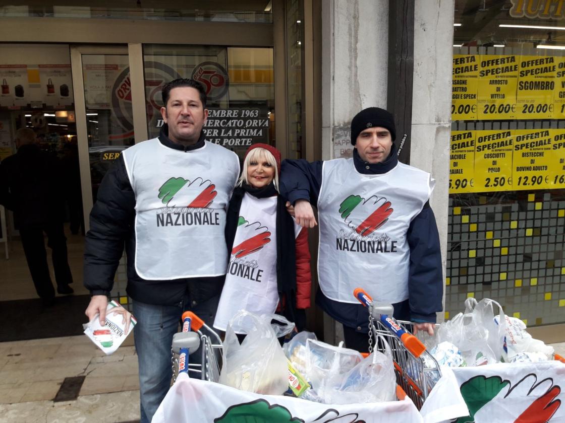 colletta alimentare forza nuova rovigo (1)