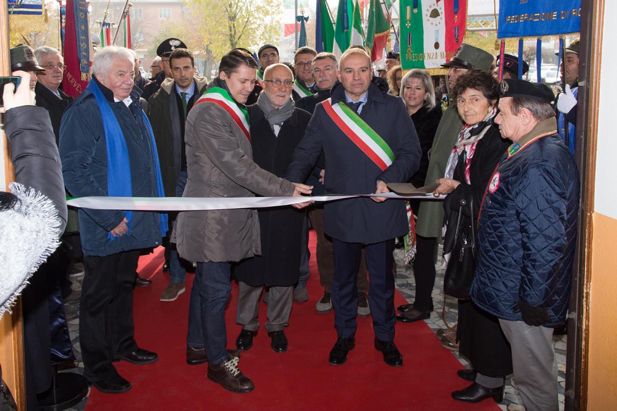 taglio_nastro1