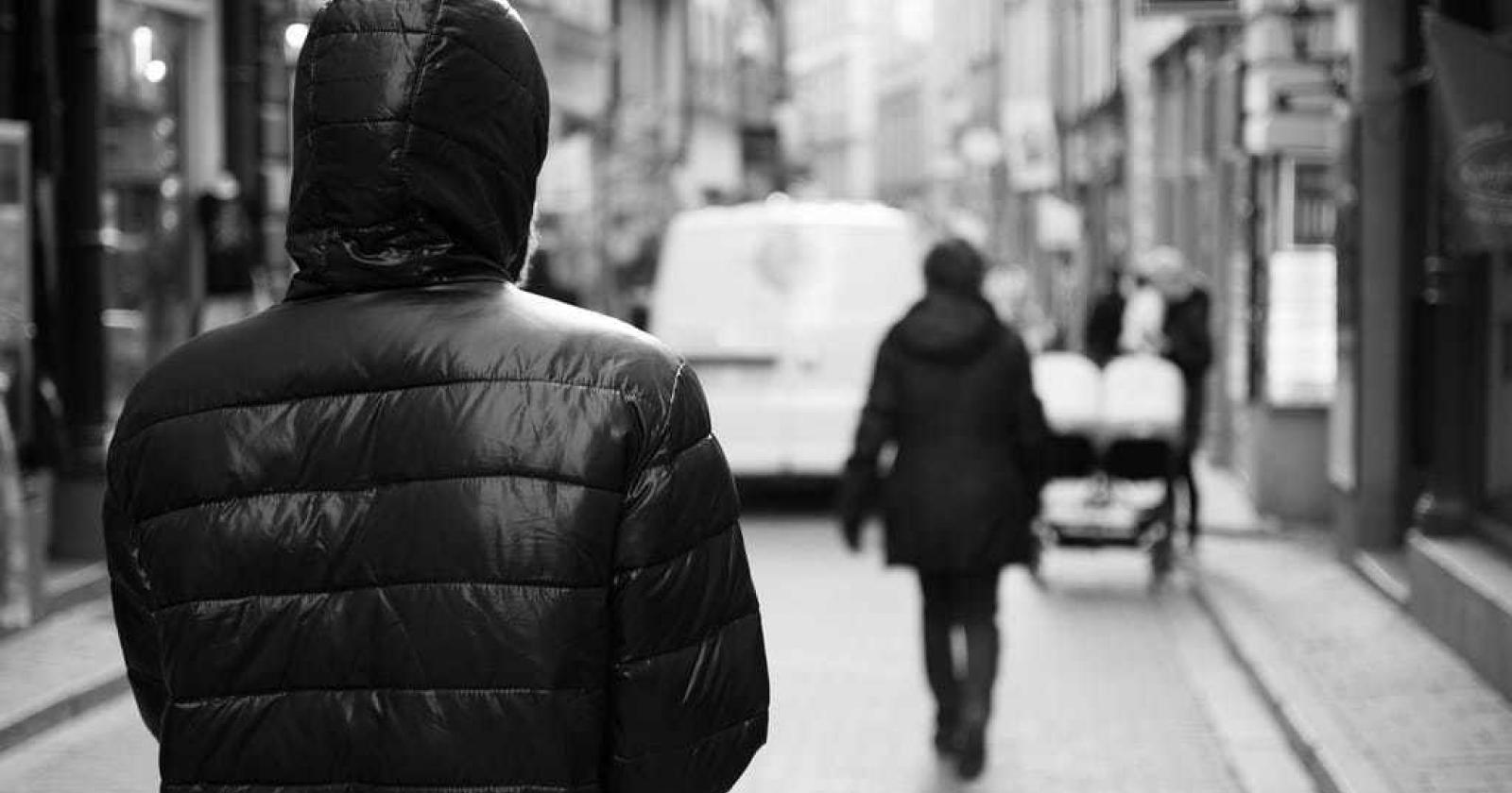 Denunciano i vicini per stalking e abbandonano l'abitazione