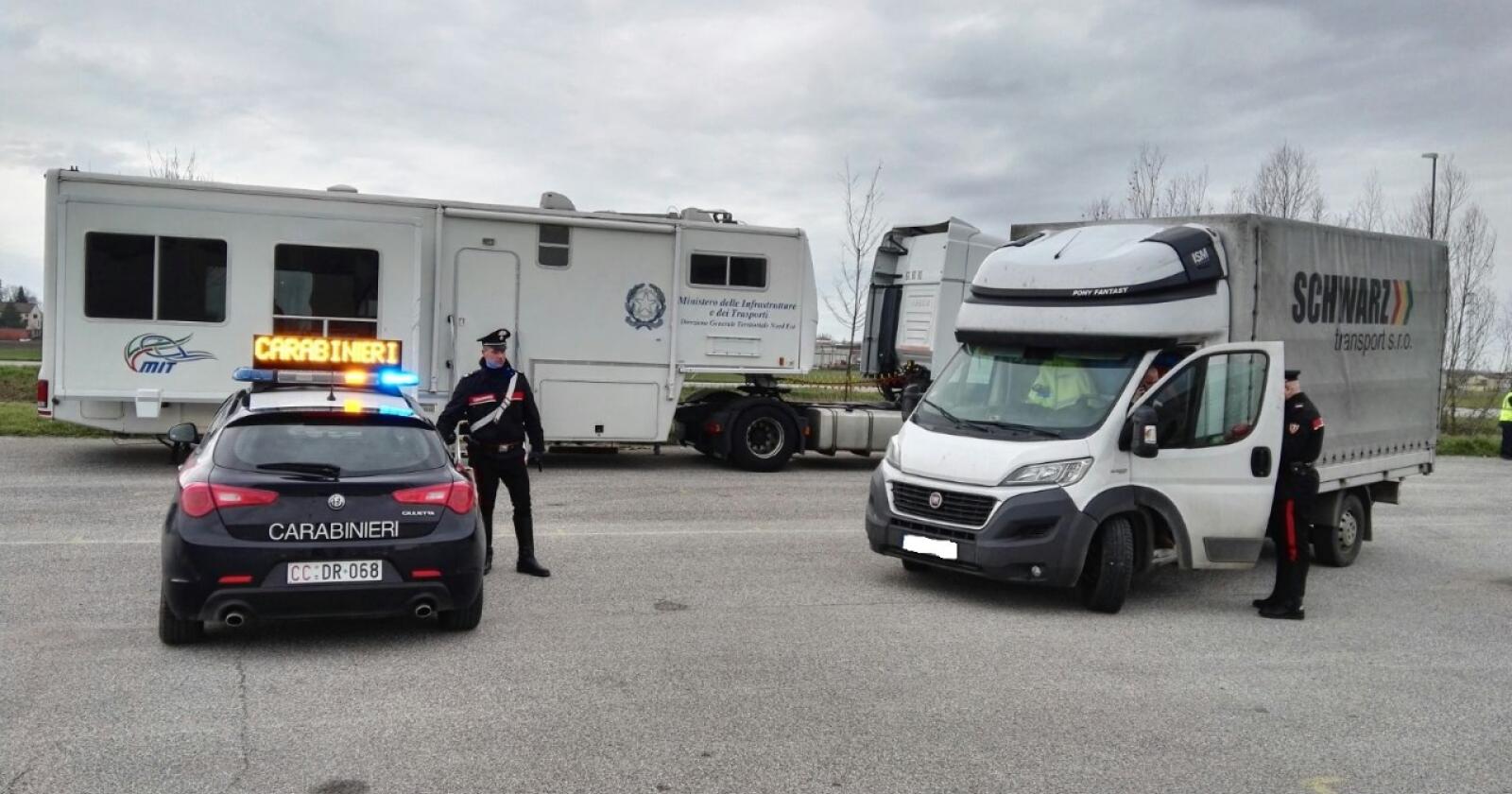 Controlli sui tir: multe e sequestri