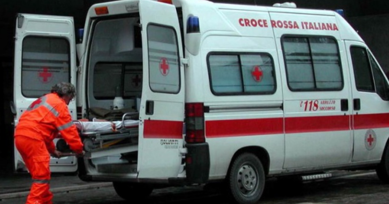 Giovane di 27 anni muore nel sonno a casa di un'amica