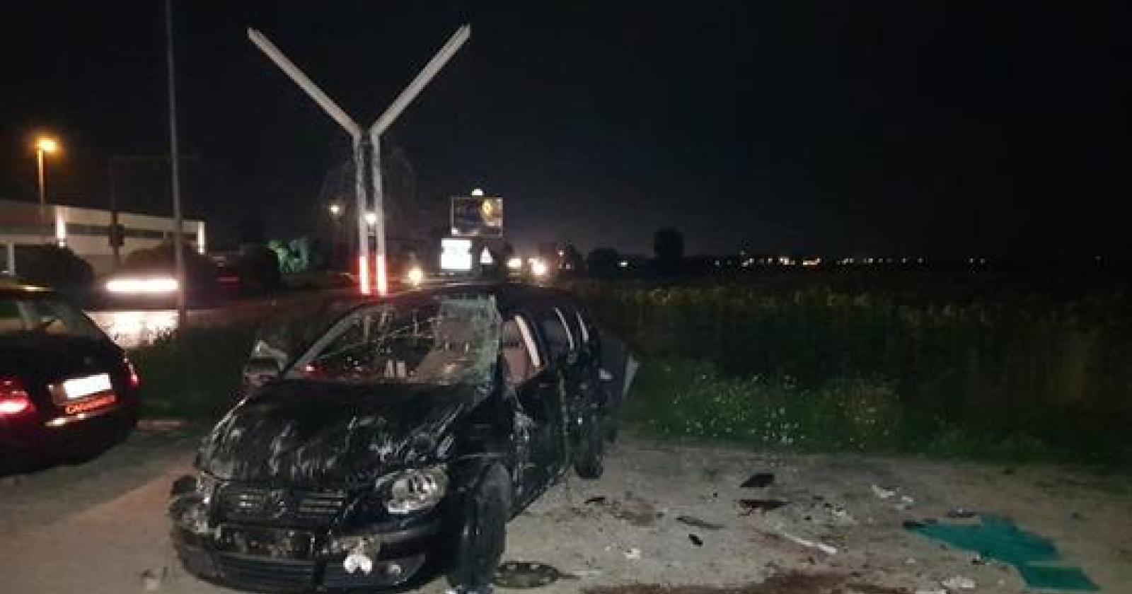 Auto nel fossato, grave un 17enne