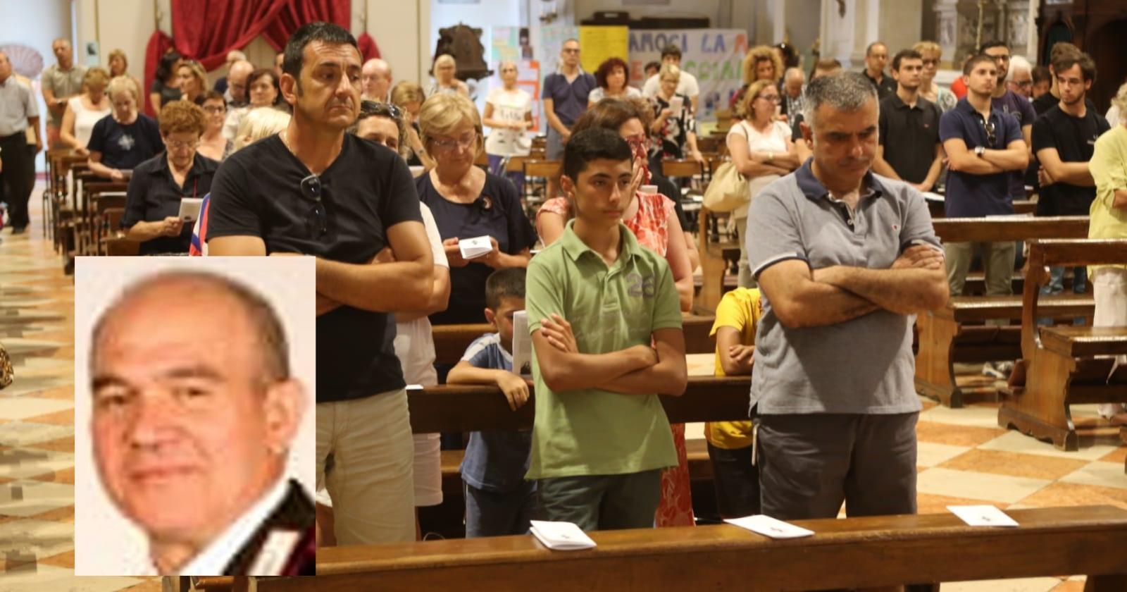 In tanti alla veglia per Antonino