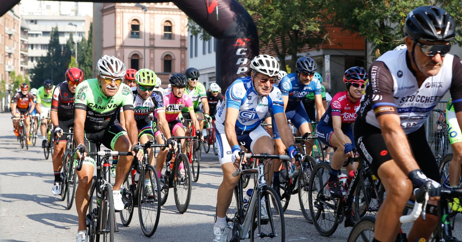 Argine chiuso, passa la corsa