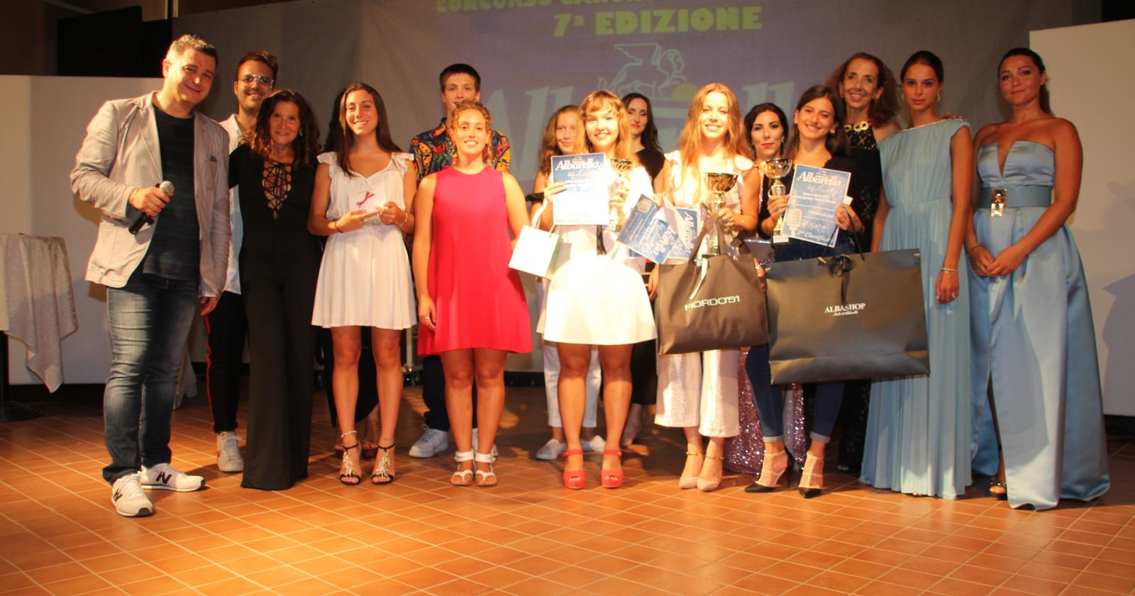 Le voci d'oro di Albarella in... canta