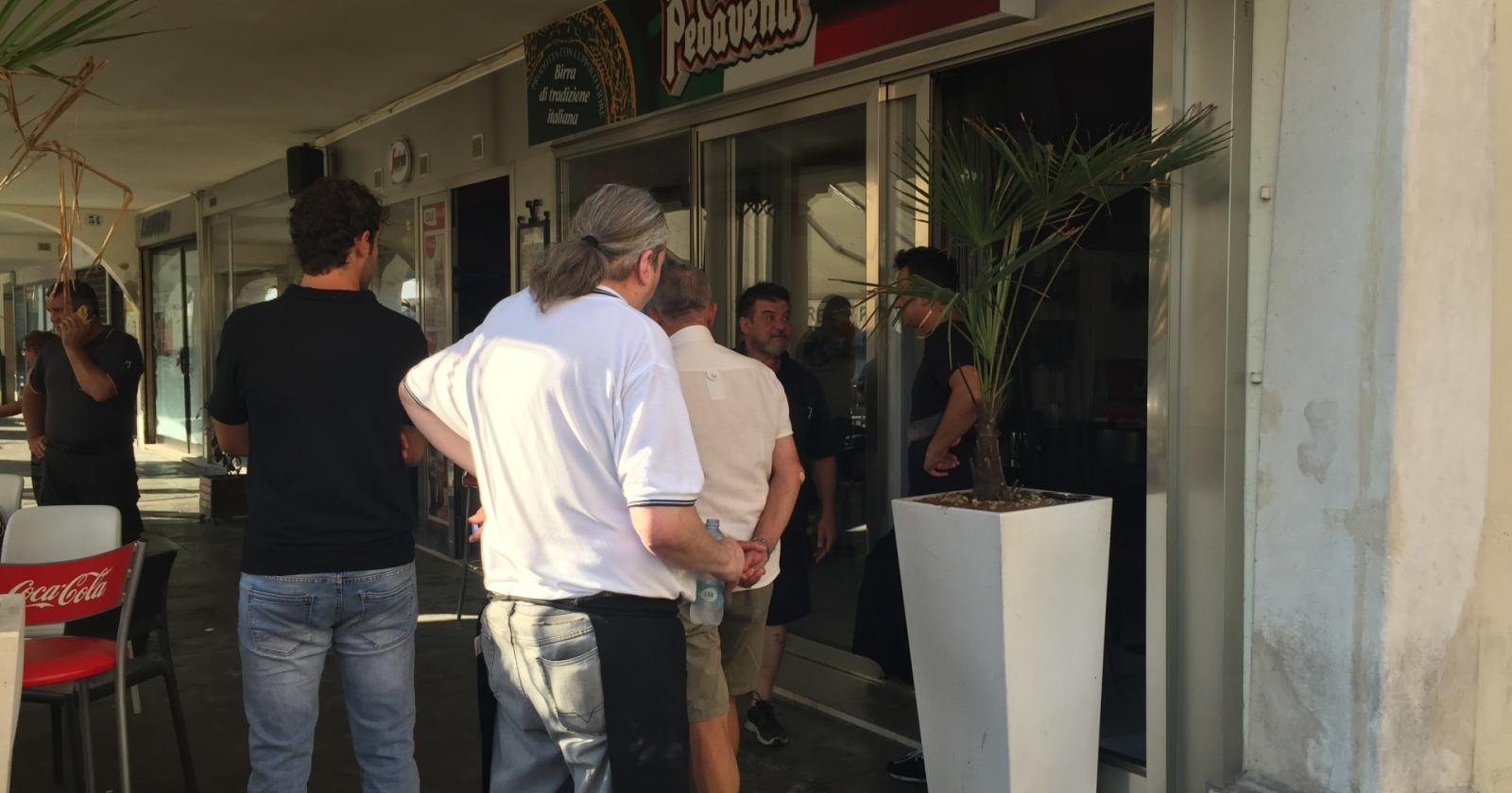 Furto in pieno centro in un bar e in un negozio