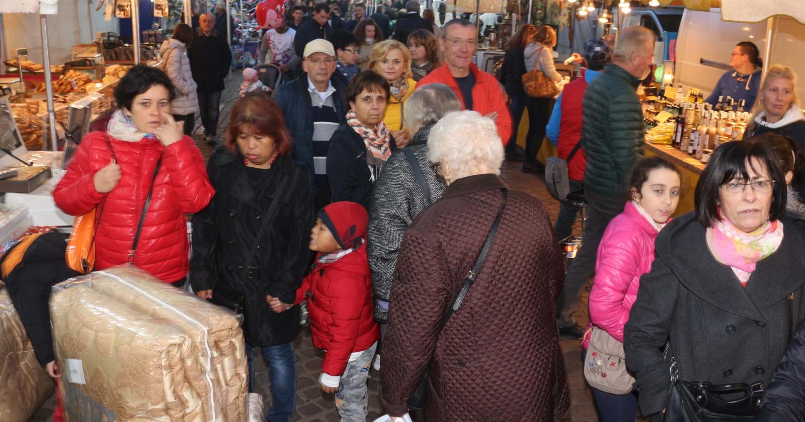E' una Fiera dello scaricabarile