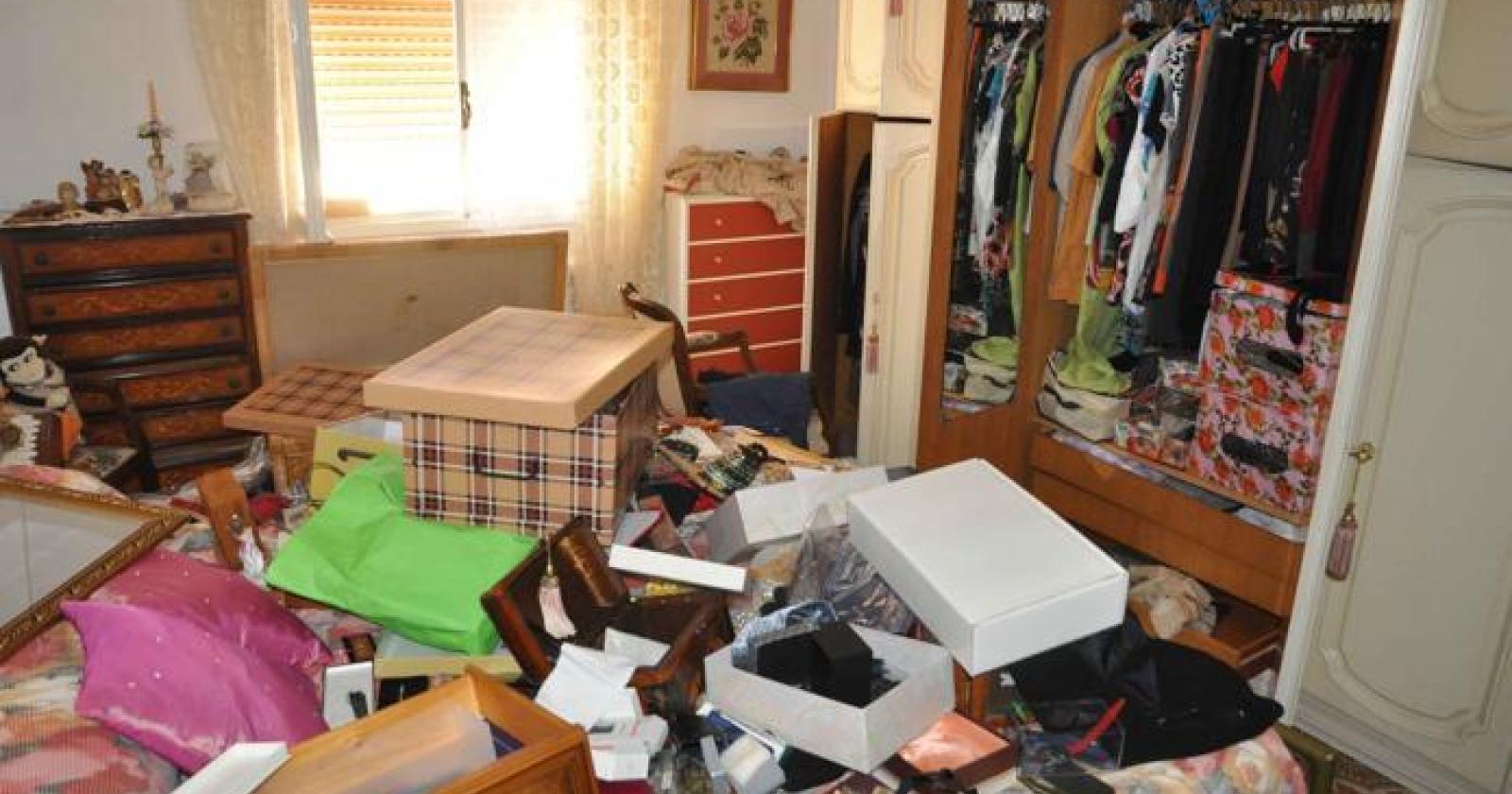 I ladri colpiscono durante la sagra: svaligiata la casa di un'aziana