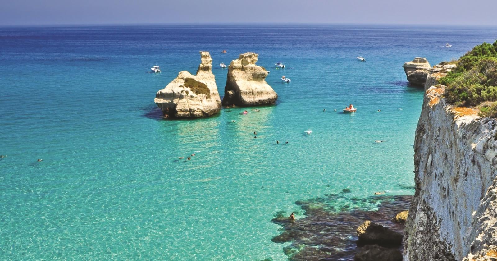 Salento, i guardiani di roccia che sorvegliano il mare