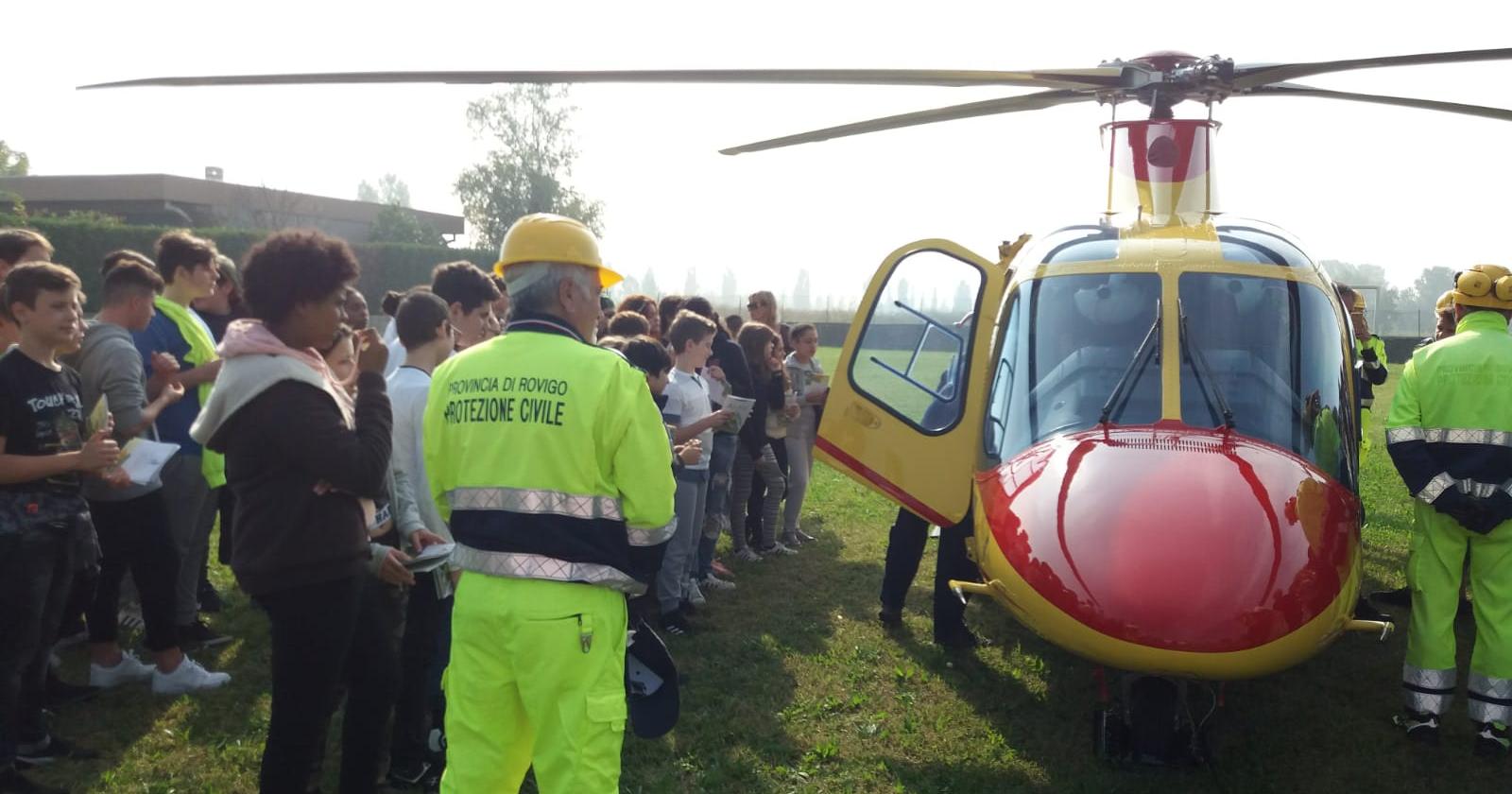 Mille volontari della Protezione civile veneta contro gli incendi ai boschi