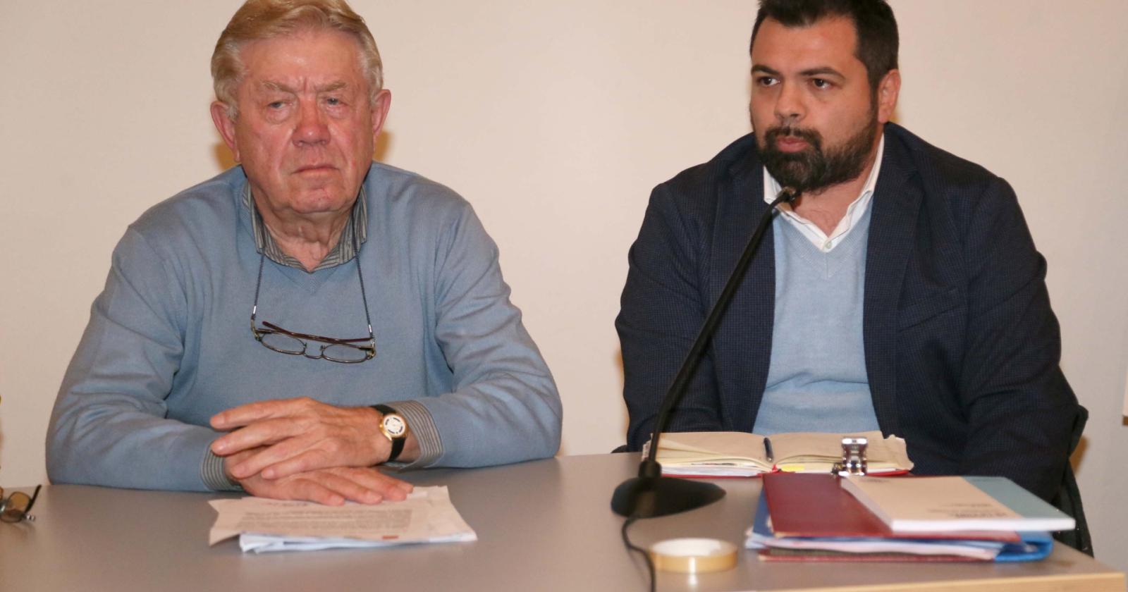 “Volantini gonfi di fake news”