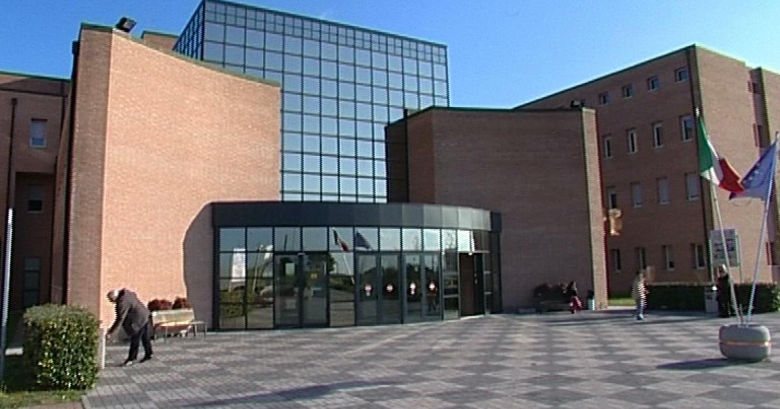 Schiaffi e spintoni, infermiera aggredita