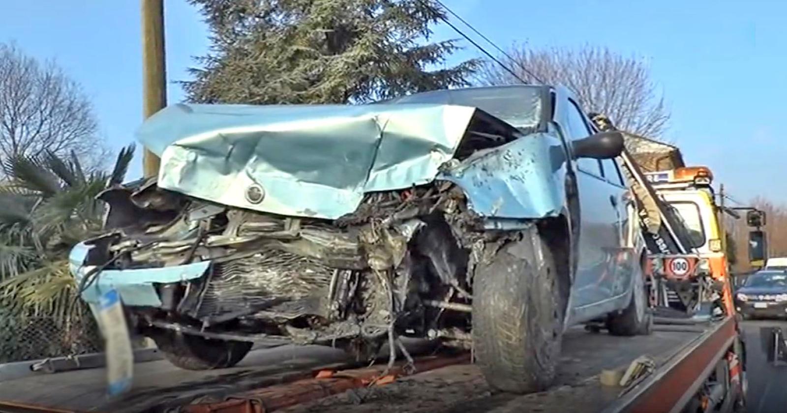 Incidenti in serie, tre mezzi nei fossati