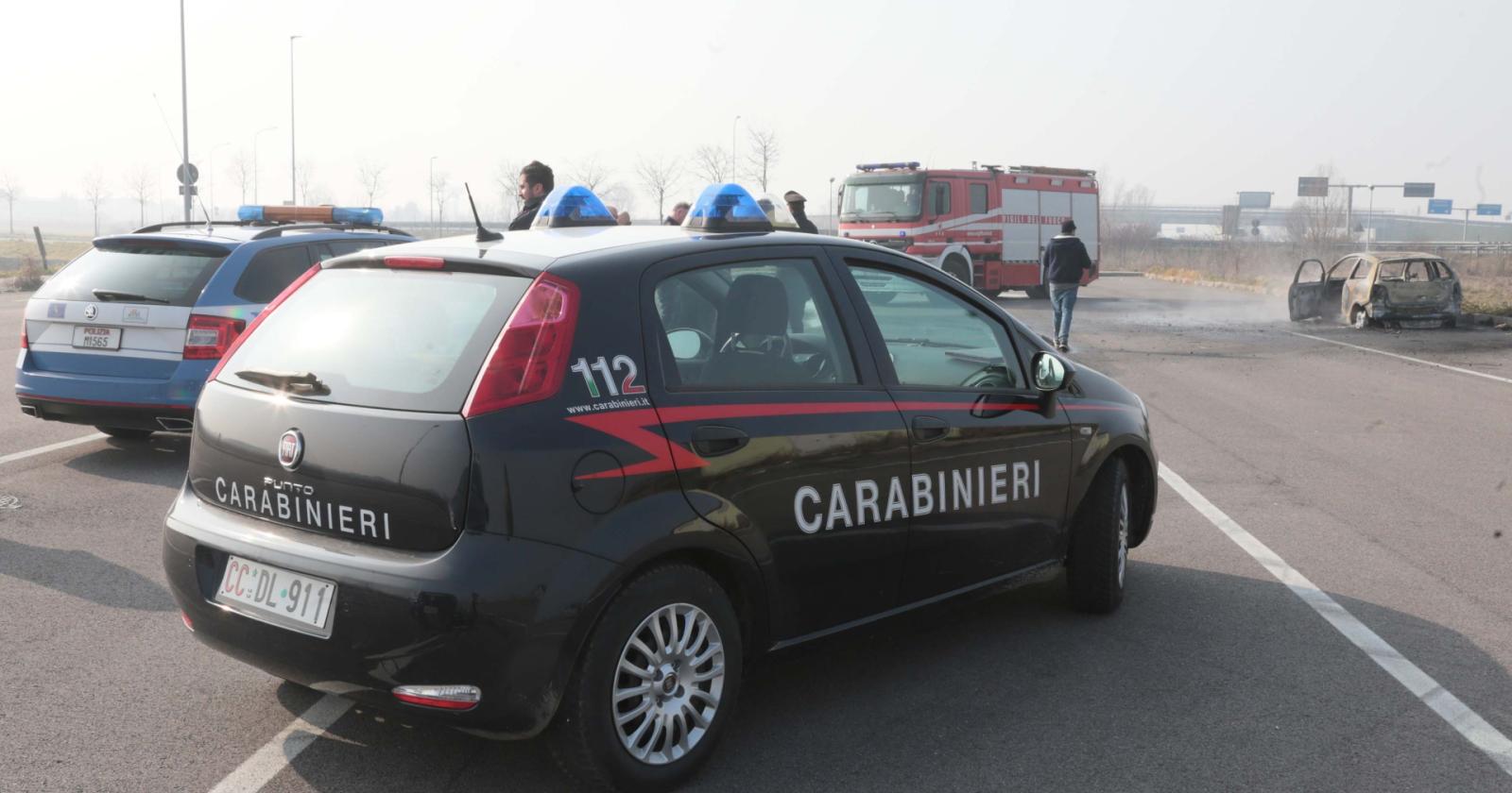 Si schianta contro altre due vetture e scappa,  beccato dopo tre mesi un 29enne romeno