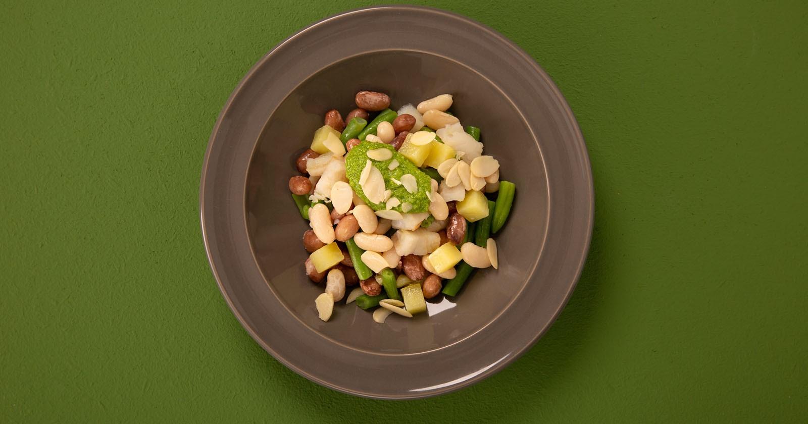 Insalata di baccalà e legumi