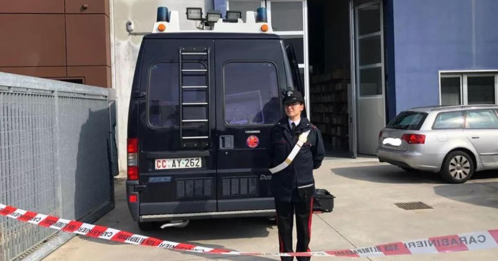 L'azienda è in crisi, imprenditore non regge e si sucida nel capannone