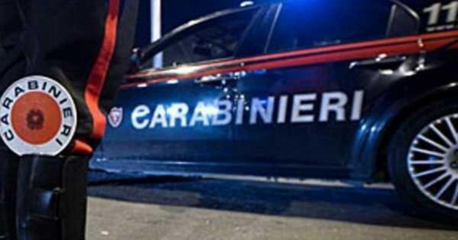 carabinieriCA1OZ8NR.JPG