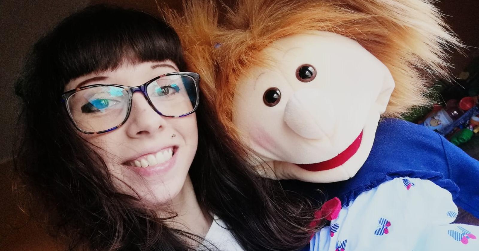 Il pupazzo di Jenny canta D’Avena