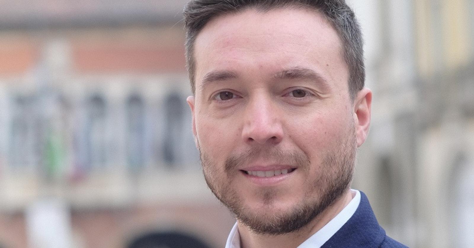 "Votate Gambardella: è il rinnovamento, i giovani stanno con lei"