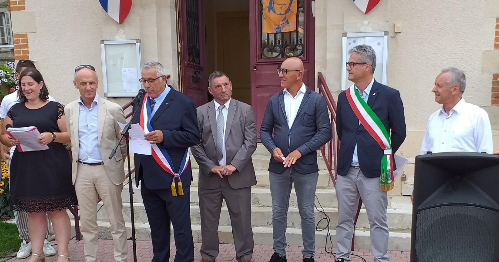 Lo sculture polesano che conquista la Francia