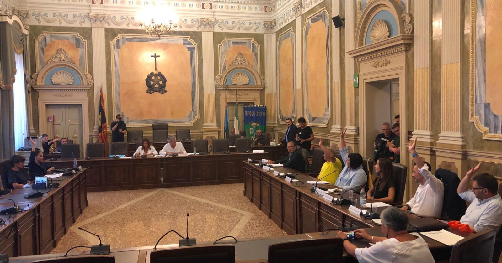 Dall'Ara perde la maggioranza sui diritti di pesca