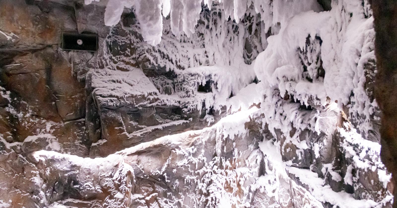 Una grotta di neve dentro l'hotel di Abano!
