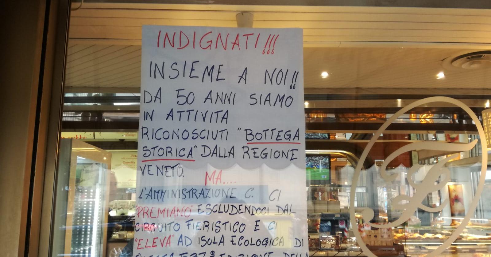 La protesta clamorosa della storia pasticceria