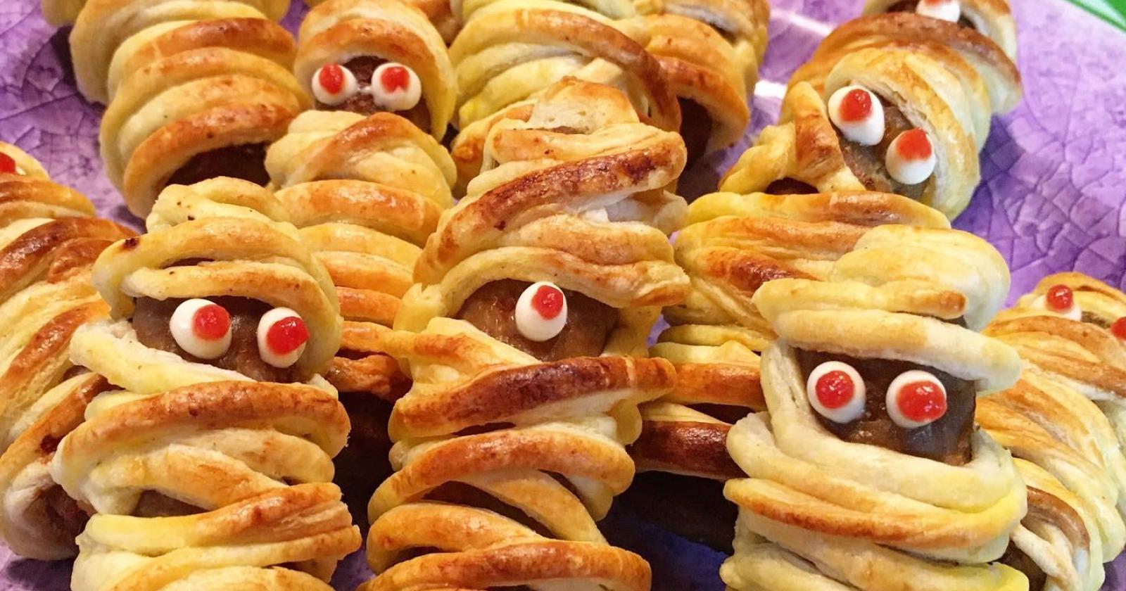 Mummie di salsiccia per Halloween