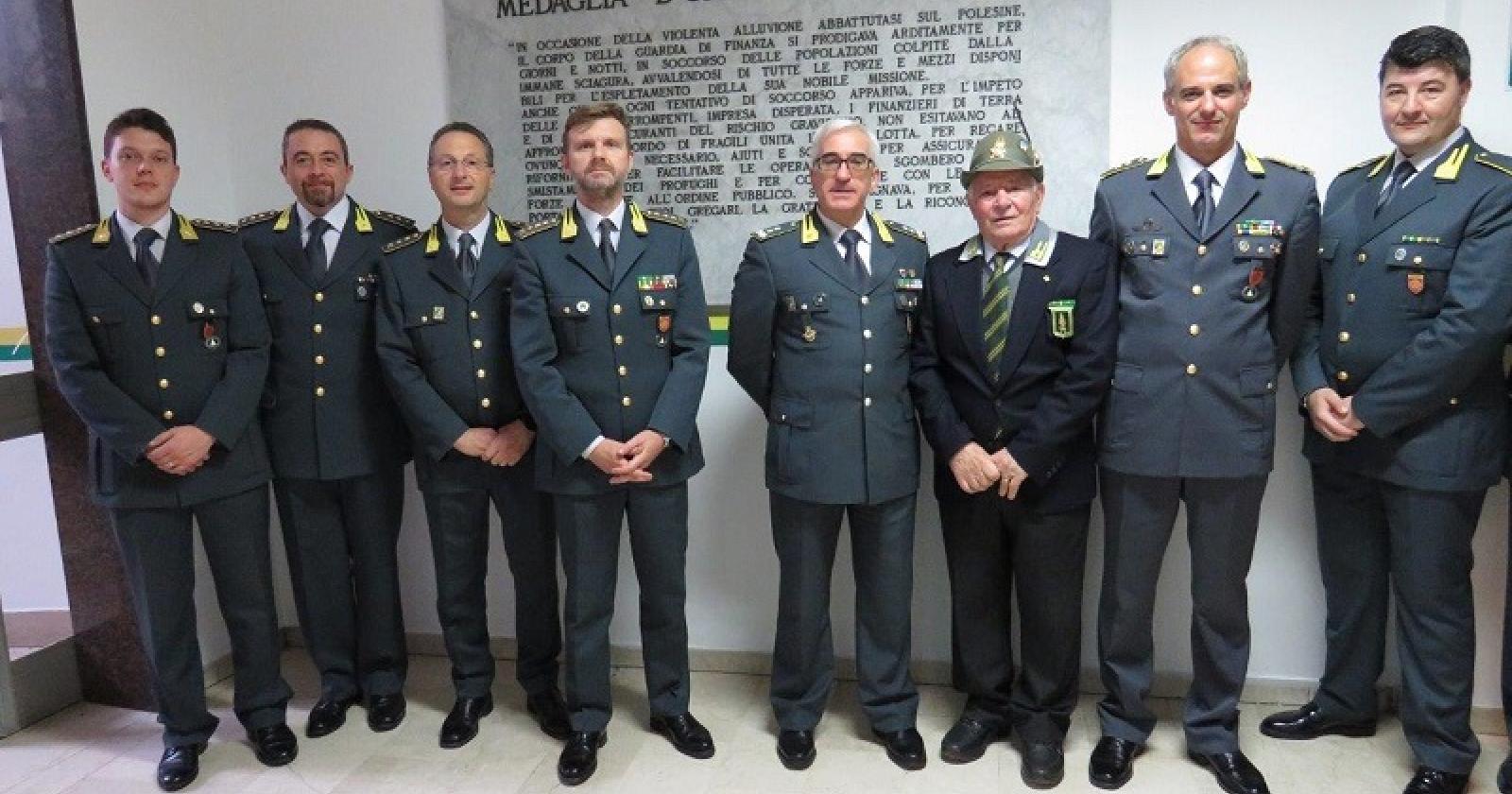 Premiati i militari che si sono distinti